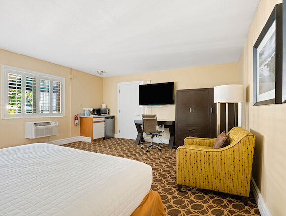 Marin Suites Hotel
