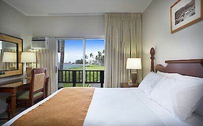 Marin Suites Hotel